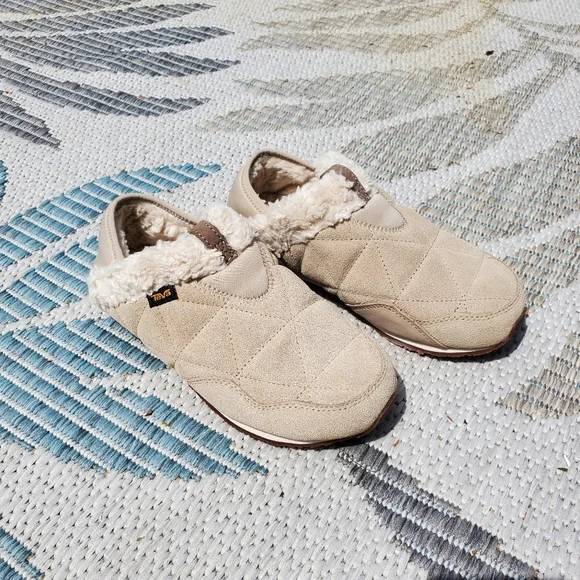 Teva | ReEMBER Plush Slippers - Picture 3 of 9